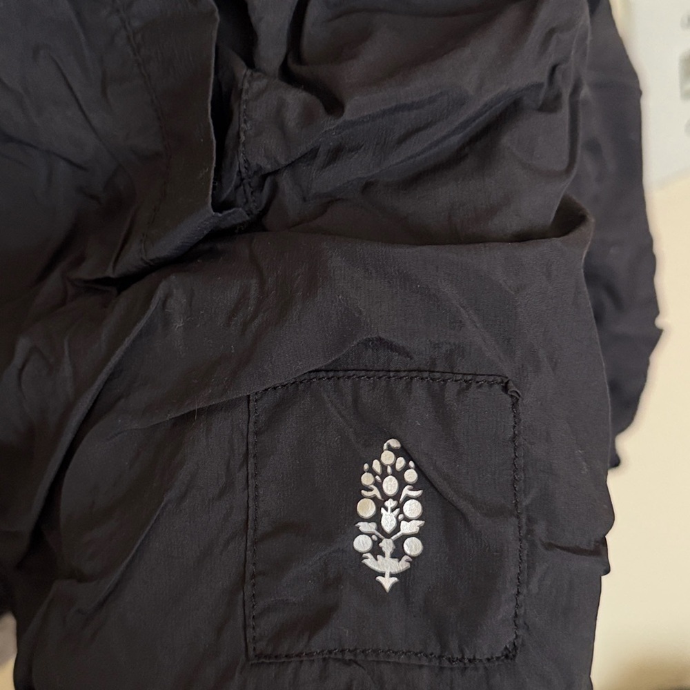 Free People Movement Don’t Back Down Nylon Pullover Lined Windbreaker - Black - Picture 3 of 7